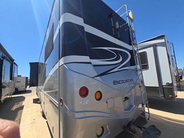 2014 Coachmen Encounter 37TZ — photo 7 of 8