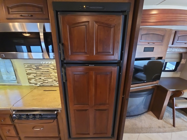 2014 Coachmen Encounter 37TZ — photo 8 of 8