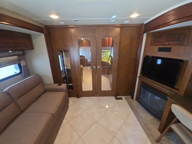 2014 Coachmen Encounter 37TZ — photo 2 of 8
