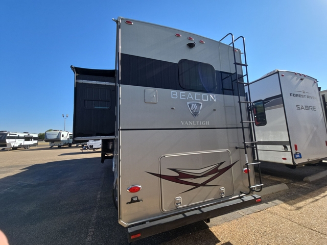 2022 Vanleigh Beacon 41FLB — photo 7 of 8