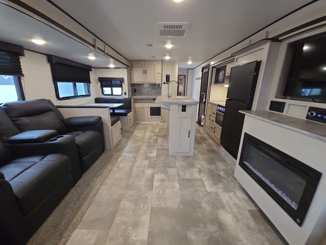 2022 Coachmen Apex 293RLDS — photo 3 of 8