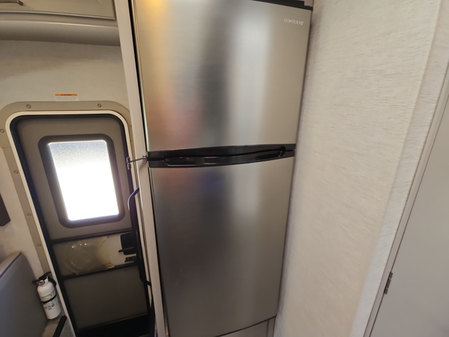 2024 Thor Four Winds 28A — photo 7 of 8