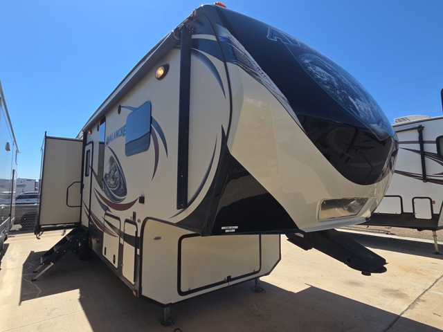 2015 Keystone Avalanche 295RL — photo 1 of 7
