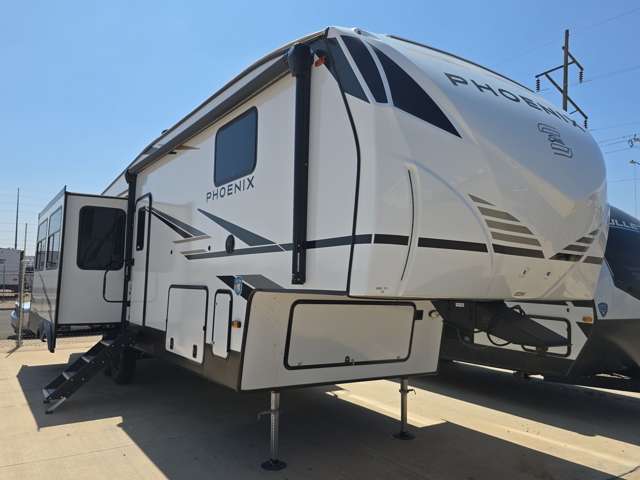 2025 Shasta Phoenix 336RL — photo 1 of 8