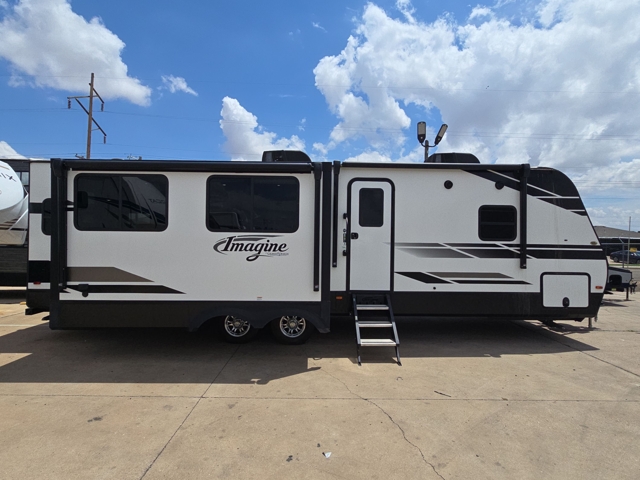 2021 Grand Design Imagine 2970RL — photo 5 of 8