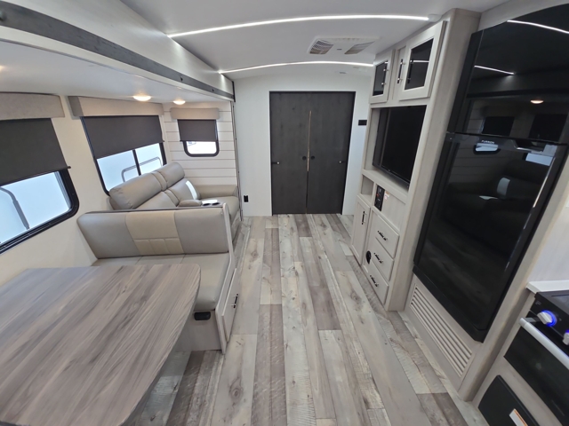2025 Crossroads Sunset Trail 253RB — photo 4 of 8