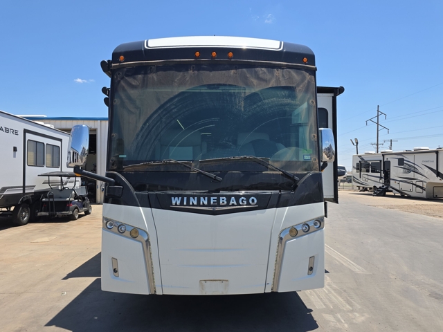 2018 Winnebago Horizon 40A — photo 5 of 8