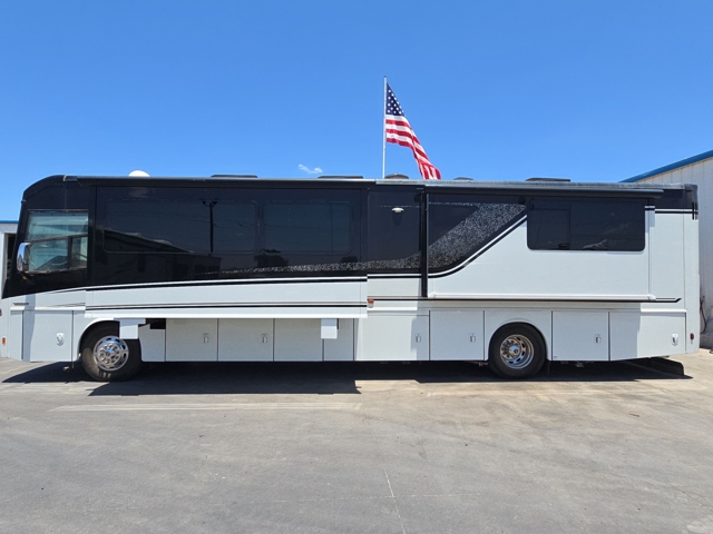 2018 Winnebago Horizon 40A — photo 7 of 8