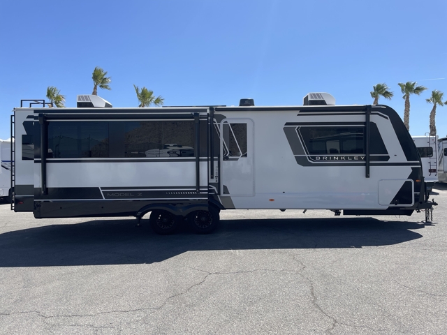 2025 Brinkley Model Z Air 297 — photo 5 of 8