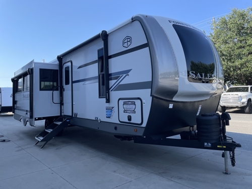 RV carousel image 1