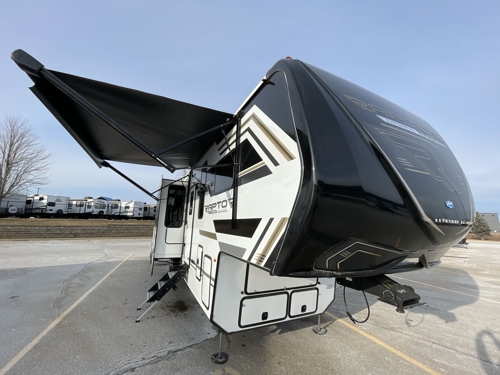 RV carousel image 1