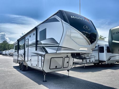 RV carousel image 1