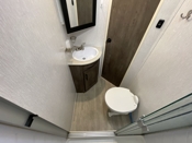 bathroom-2 thumbnail