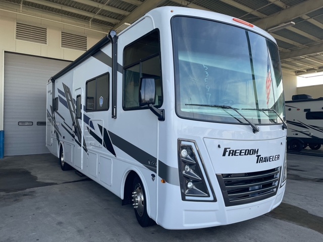 2026 Thor Freedom Traveler B30 — photo 1 of 8