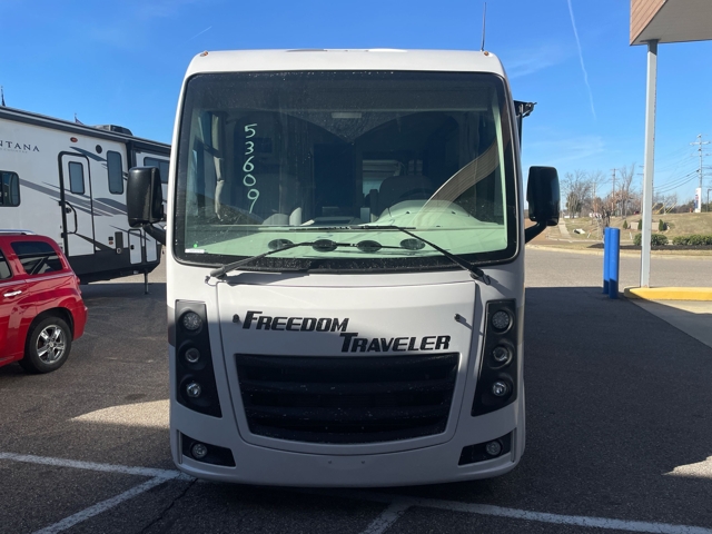 2026 Thor Freedom Traveler A26 — photo 5 of 8