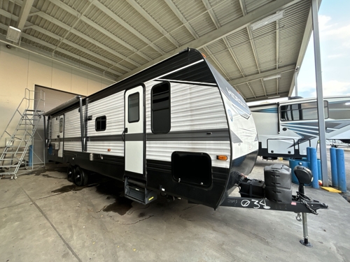 RV carousel image 1
