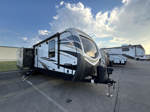 RV carousel image 1