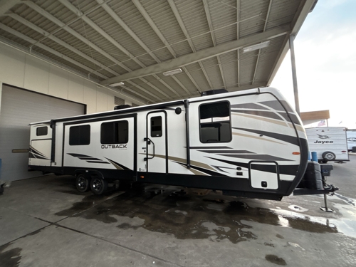 RV carousel image 1