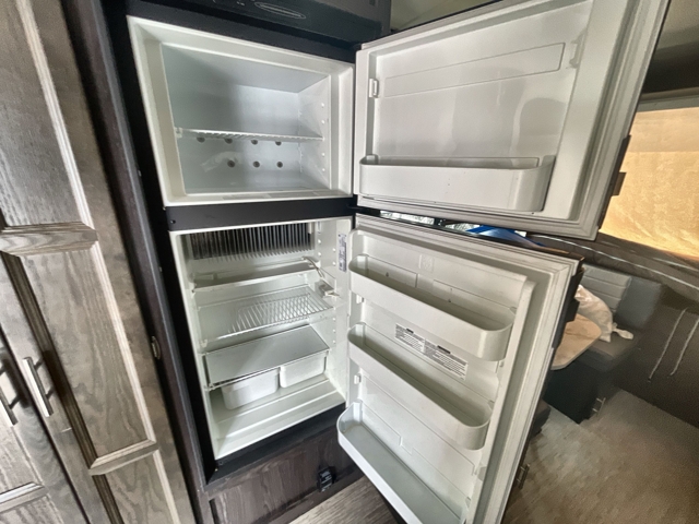 2019 Dutchmen Kodiak Cub 186E — photo 8 of 8