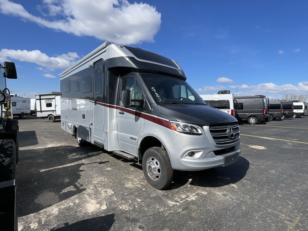 2025 Winnebago Navion 24R