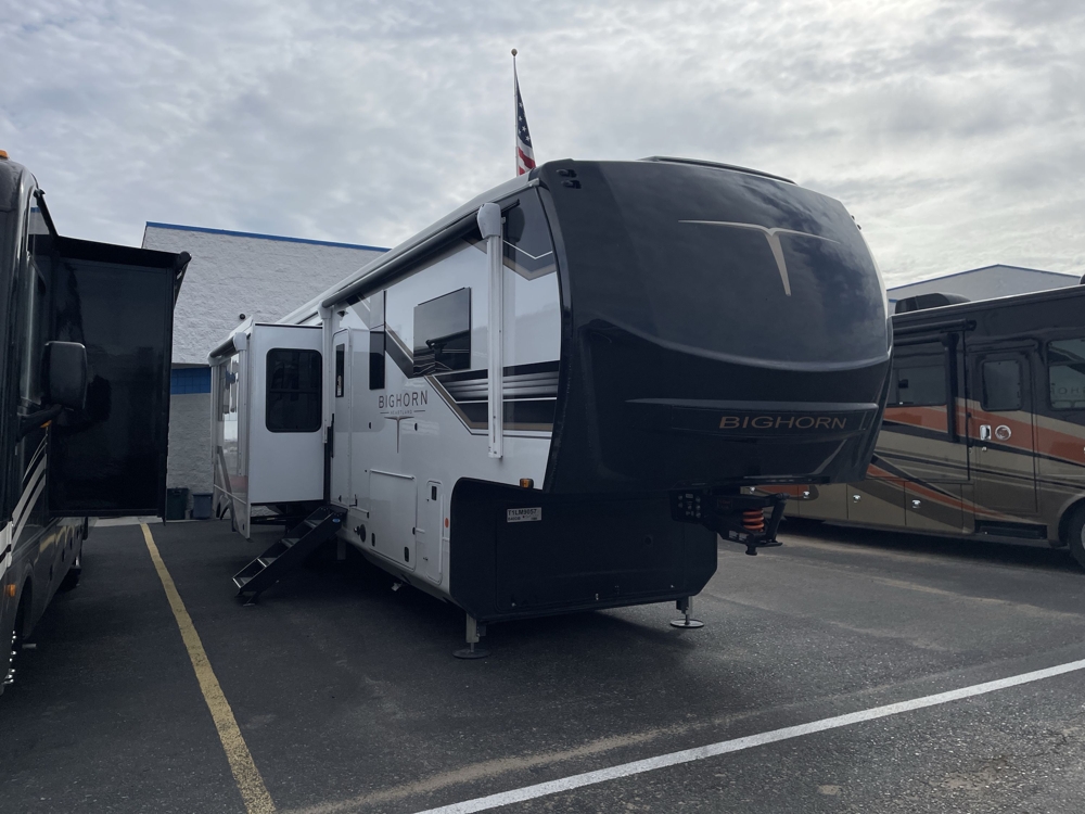 2026 Heartland Bighorn 40DB
