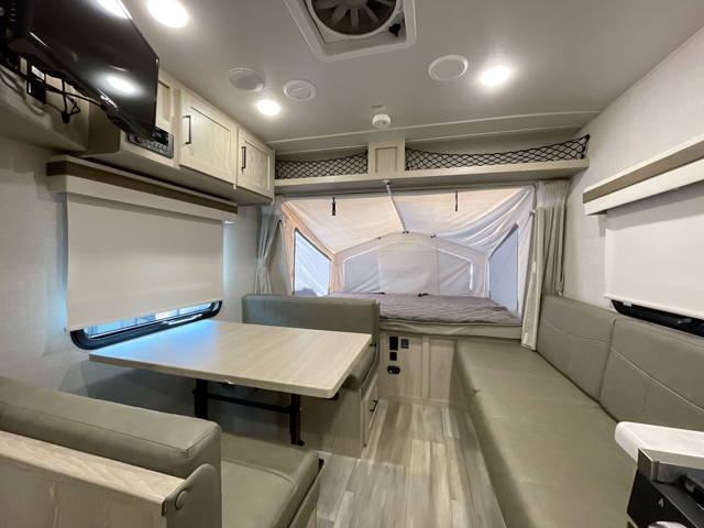 2022 Forest River Rockwood Roo 19 — photo 4 of 8