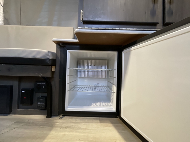 2022 Coachmen Clipper LS 806XLS — photo 8 of 8