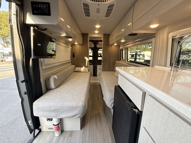 2026 Thor Tellaro 20L — photo 2 of 8