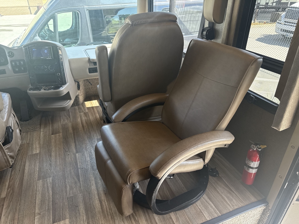2019 Thor Palazzo 33.2 - Stock #2661764Z | Murfreesboro, TN