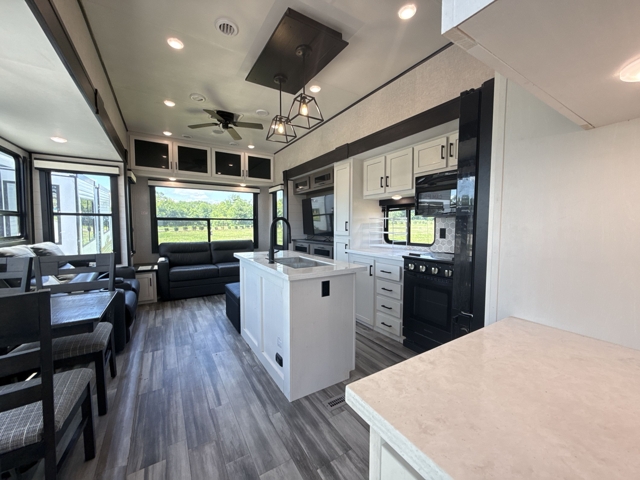 2024 Jayco Jay Flight Bungalow 40DLFT — photo 3 of 8