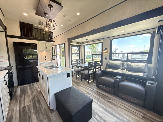 2024 Jayco Jay Flight Bungalow 40DLFT — photo 4 of 8