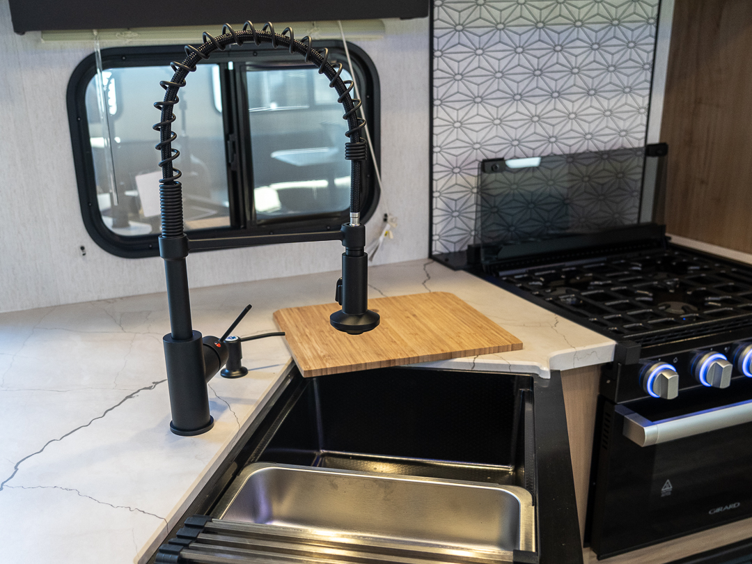 High-rise Pull-down Faucet