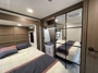 bedroom-closet