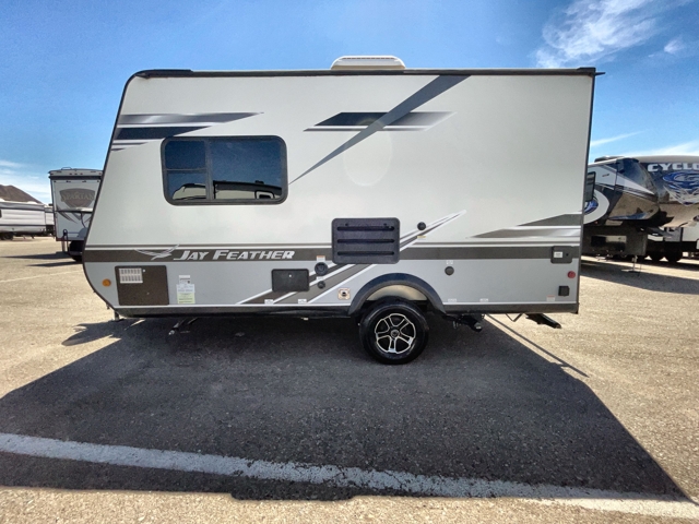 2021 Jayco Jay Feather X17Z — photo 7 of 8