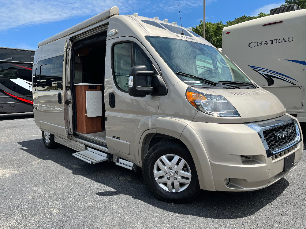 Roadtrek Roadtrek ZION SRT Camping World of Thornburg 2157345