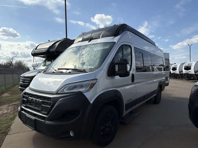 2025 Airstream Rangeline 20 — photo 5 of 8