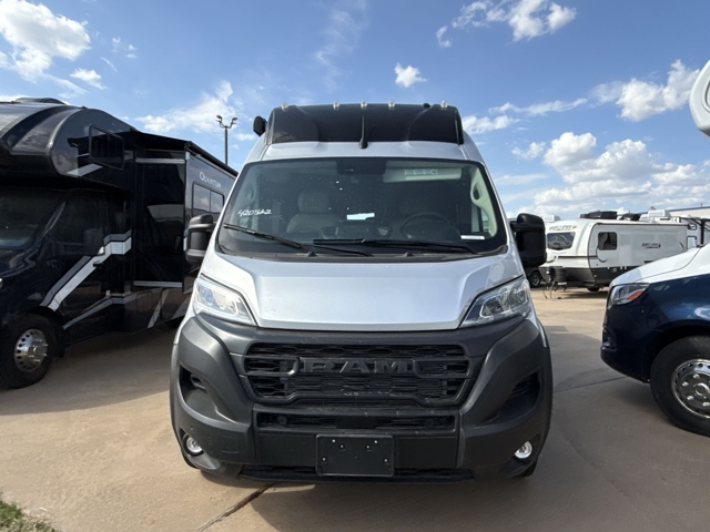 2025 Airstream Rangeline 20 — photo 4 of 8