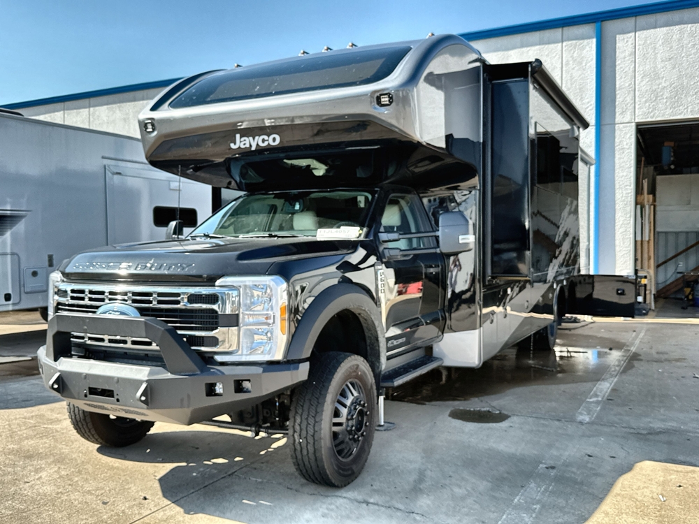 2026 Jayco Seneca XT 35L — photo 6 of 8