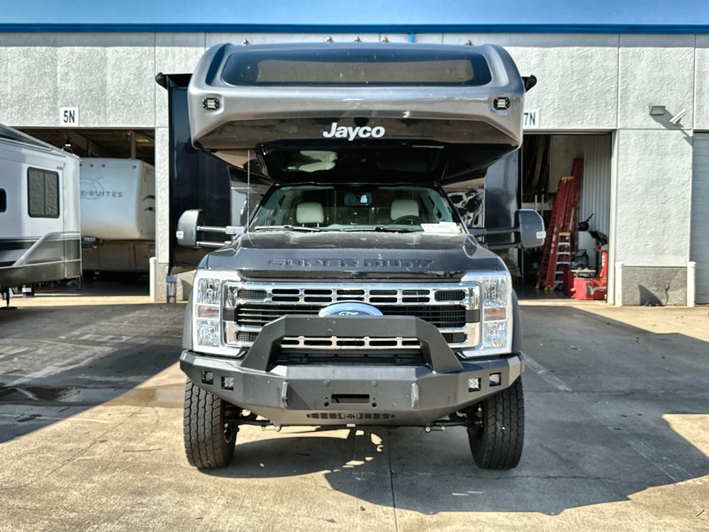 2026 Jayco Seneca XT 35L — photo 5 of 8