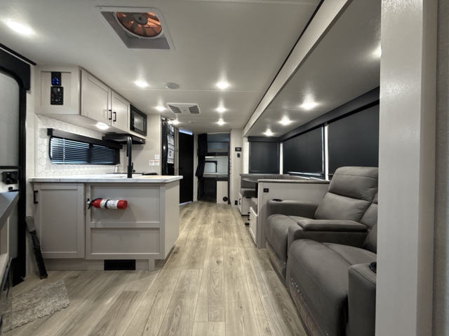 2026 Jayco Jay Feather 29BHB — photo 3 of 8