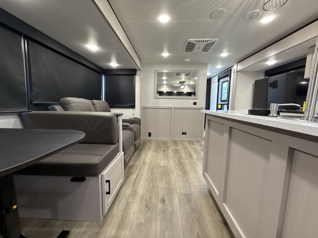 2026 Jayco Jay Feather 27MK — photo 4 of 8
