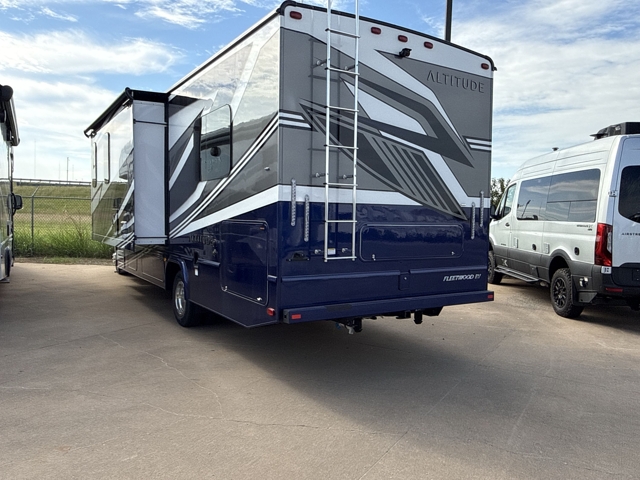 2026 Fleetwood Altitude 29F — photo 6 of 8