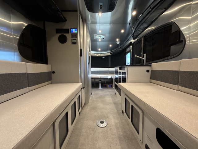 2026 Airstream Basecamp 20XE — photo 3 of 8
