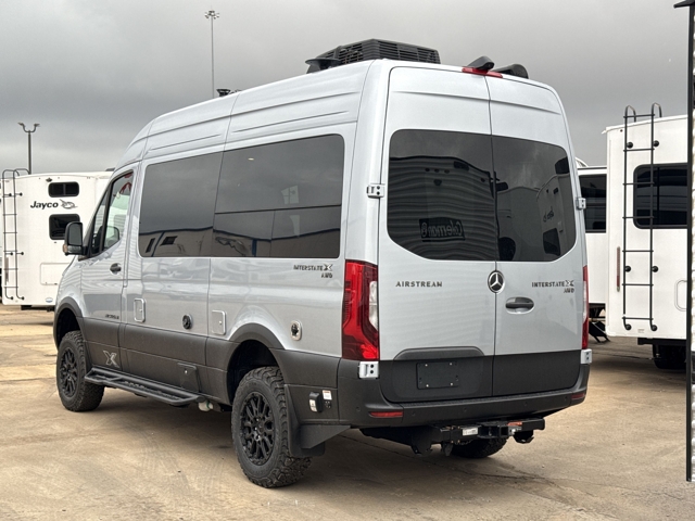 2026 Airstream Interstate 19X — photo 6 of 8