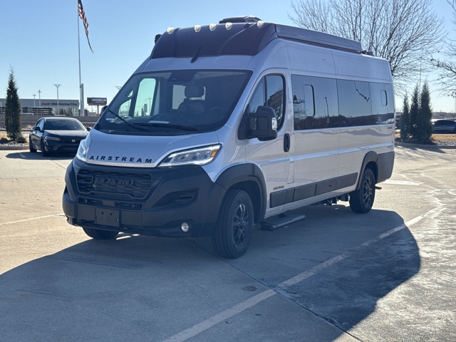 2026 Airstream Rangeline 20 — photo 5 of 8