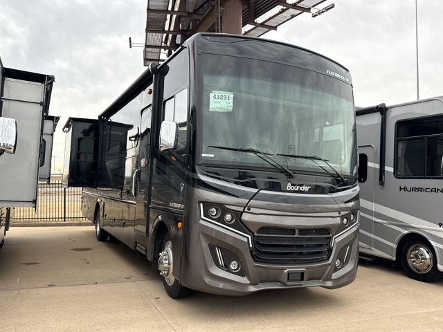 2026 Fleetwood Bounder 35K — photo 1 of 8