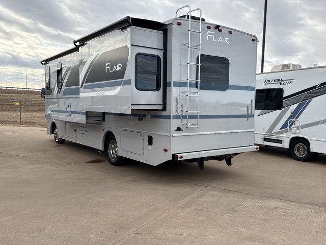 2026 Fleetwood Flair 28A — photo 6 of 8