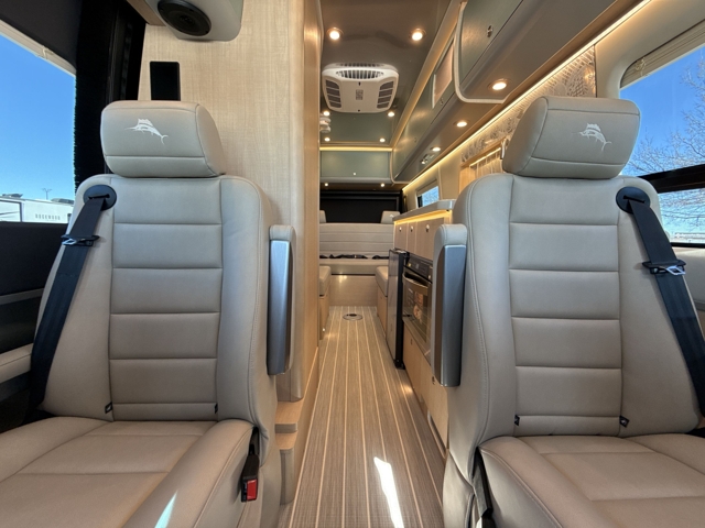 2026 Airstream Interstate 24GL Tommy Bahama Edition — photo 2 of 8