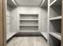 walk-in-closet