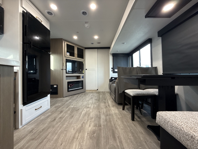 2026 Jayco Eagle HT 275RBCS — photo 3 of 8